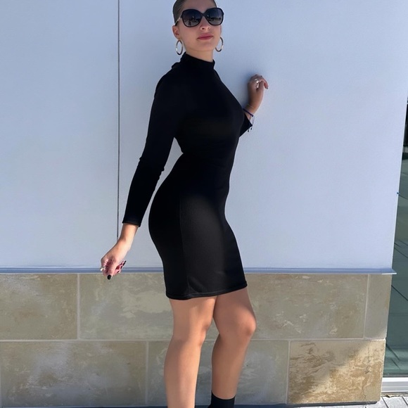 Black Effortlessly Sexy  Tie up Bodycon Dress!! - Picture 3 of 7